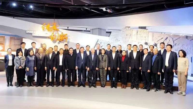 ce20560bda5b9bc ce20560bda5b9bc